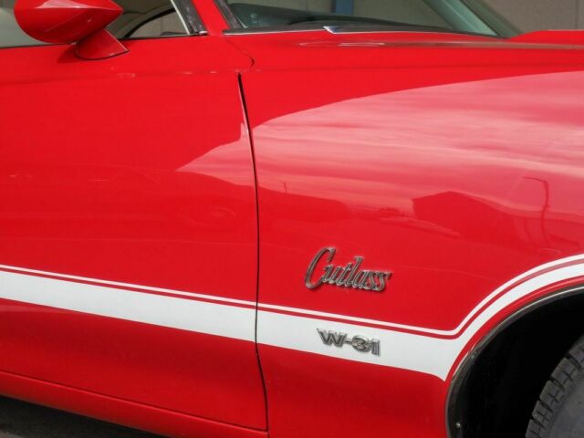 1970 Red Oldsmobile Cutlass --