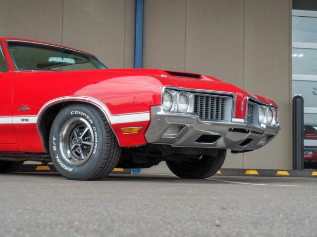1970 Red Oldsmobile Cutlass --