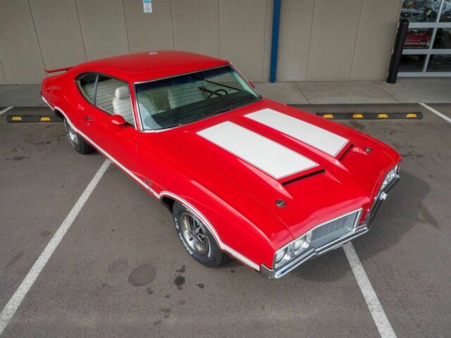 1970 Red Oldsmobile Cutlass --
