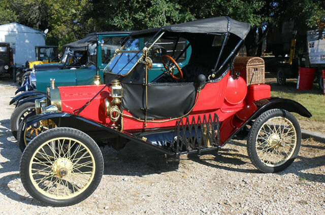 1911 Red Ford Model T openrunabout