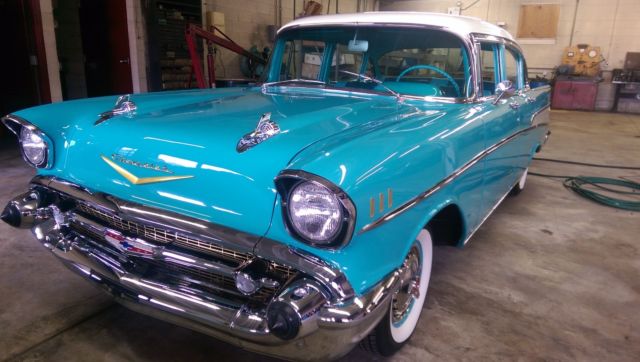 1957 Turquoise/Ivory Chevrolet Bel Air/150/210 Sedan