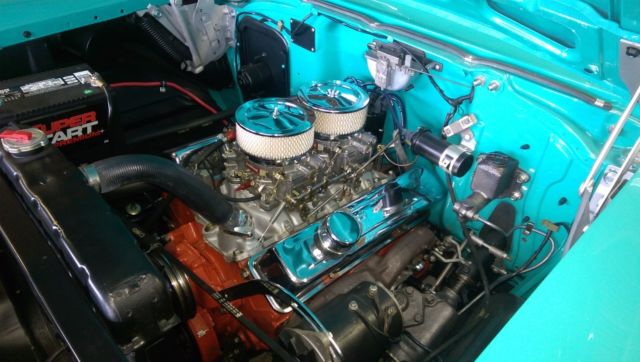 1957 Turquoise/Ivory Chevrolet Bel Air/150/210 Sedan