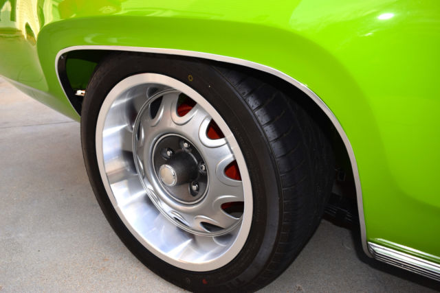 1971 SASSY GRASS GREEN Plymouth GTX Coupe