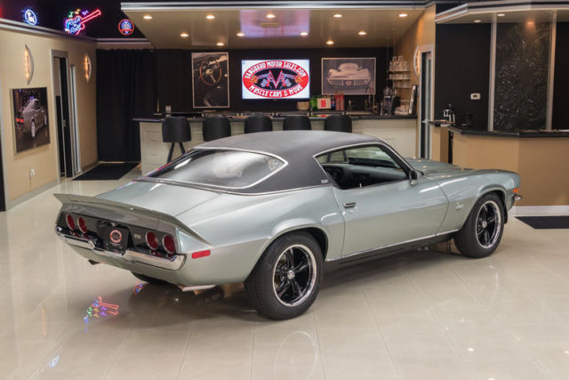 1973 Silver Chevrolet Camaro Coupe