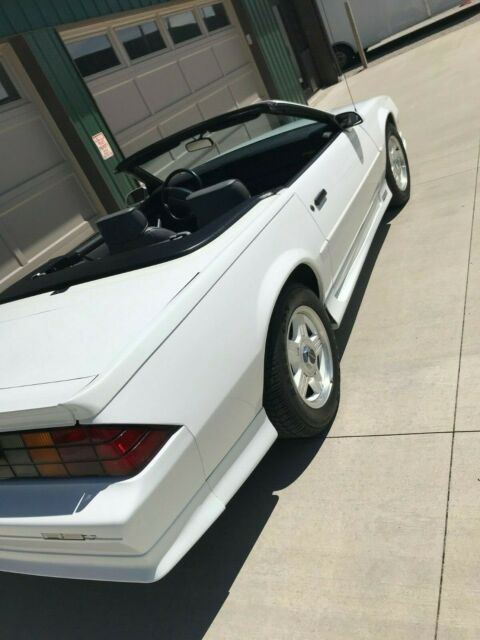 1992 White Chevrolet Camaro Convertible