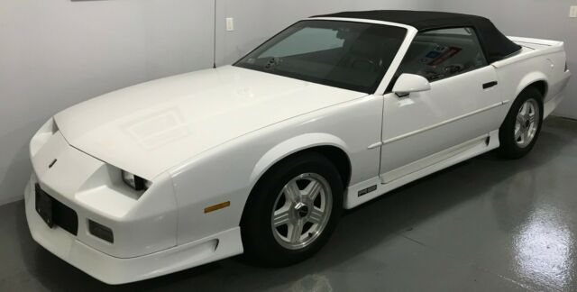 1992 White Chevrolet Camaro Convertible