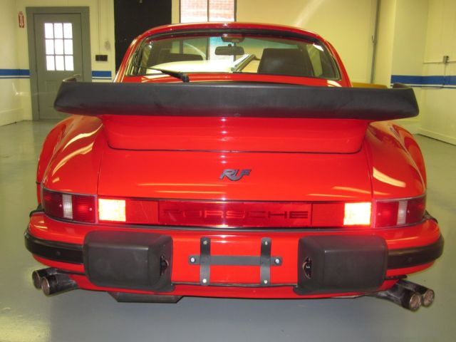 1987 Red Porsche 911