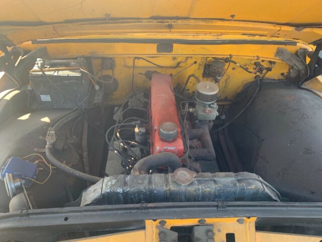 1962 Yellow Ford F-100 Standard Cab Pickup