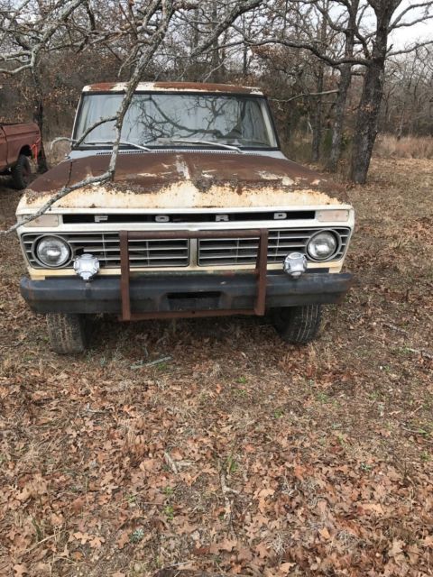 1975 Ford F-250