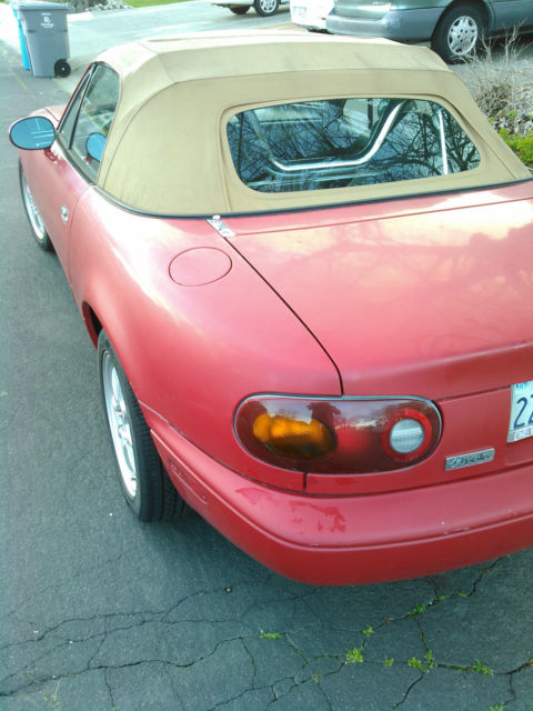 1992 Red Mazda MX-5 Miata Convertible