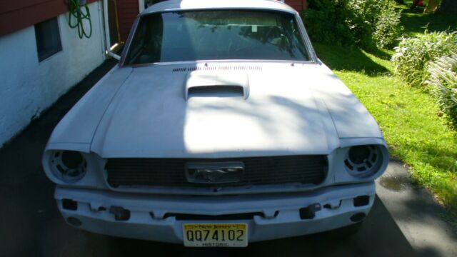 1966 Ford Mustang coupe