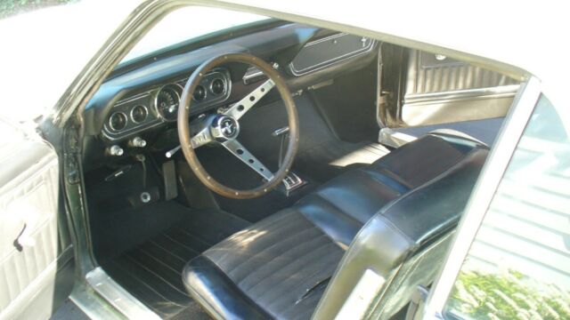 1966 Ford Mustang coupe