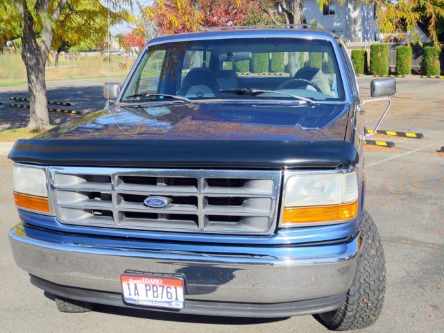 1992 Blue Ford Bronco SUV
