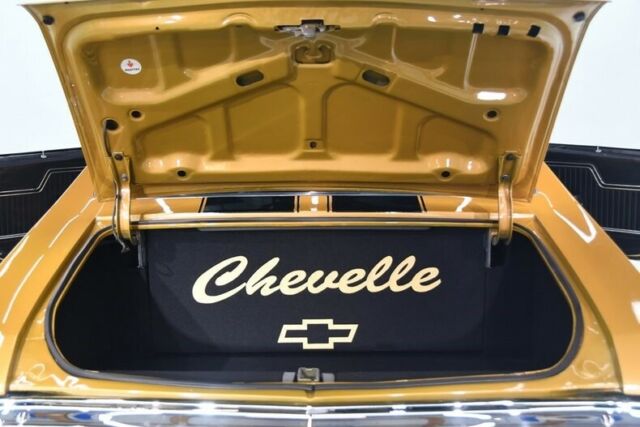1970 Gold Chevrolet Chevelle Hardtop
