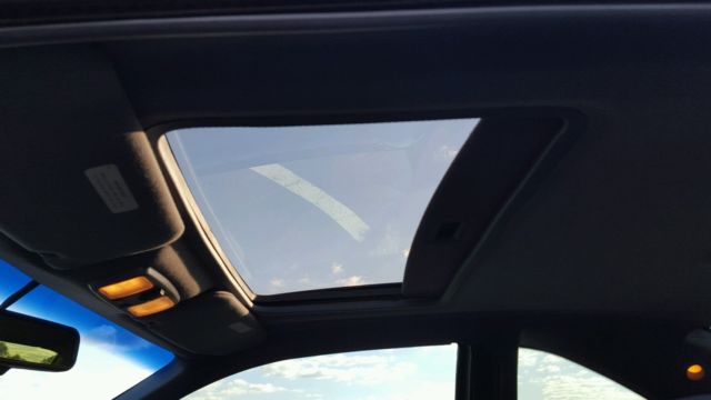 19920000 silver Ford Thunderbird