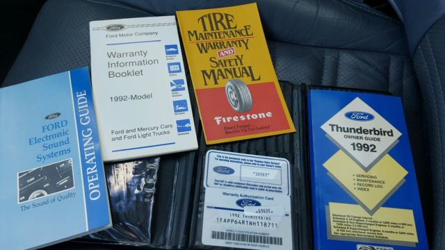 19920000 silver Ford Thunderbird