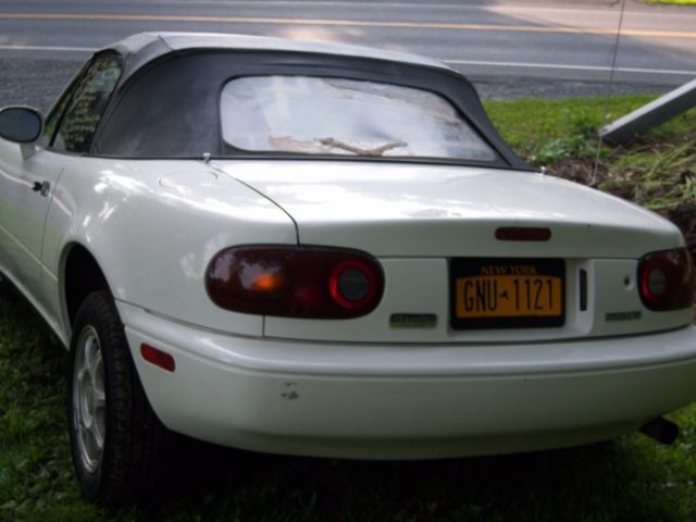 1994 WHITE Mazda MX-5 Miata CONVERTIBLE