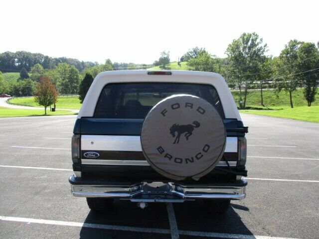 1993 Green/ TAN Ford Bronco SUV