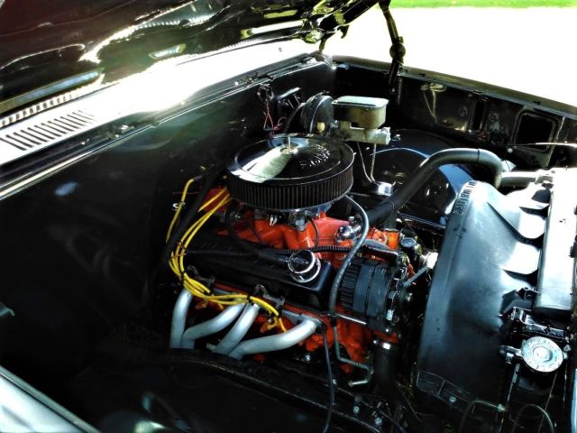 1982 Black Chevrolet C-10