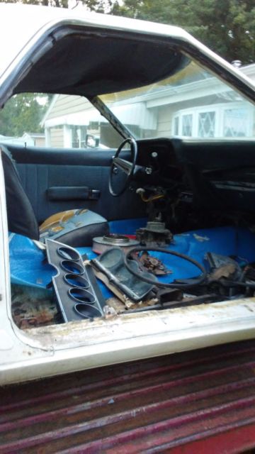 1972 White Ford Ranchero