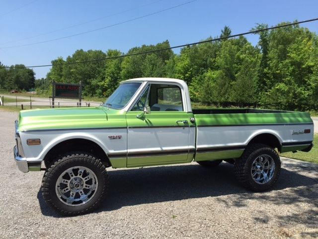 1972 Green GMC Sierra 1500 pick up