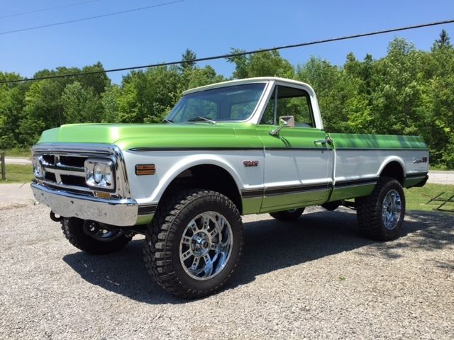 1972 Green GMC Sierra 1500 pick up