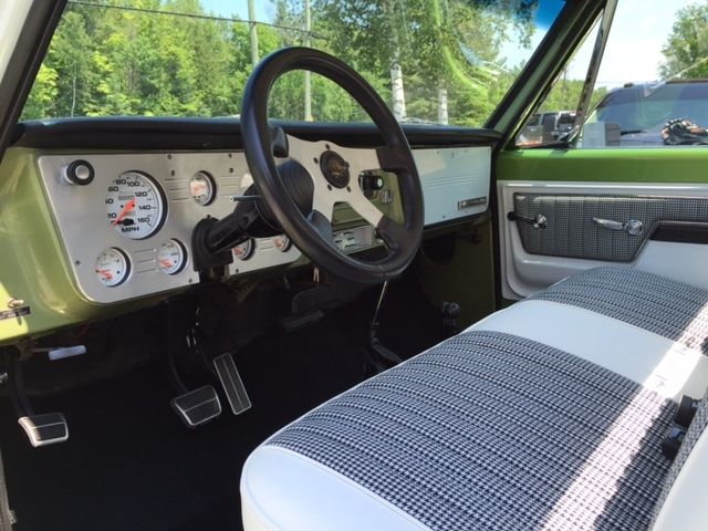 1972 Green GMC Sierra 1500 pick up