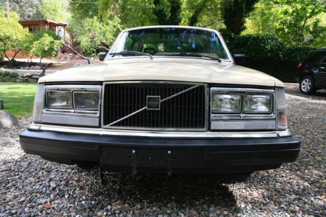 1983 Rose Beige Volvo 240 2 dr Coupe