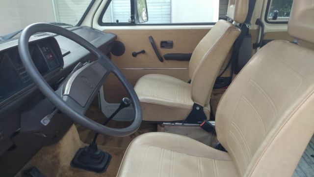 1984 Burgundy Volkswagen Bus/Vanagon Standard Passenger Van