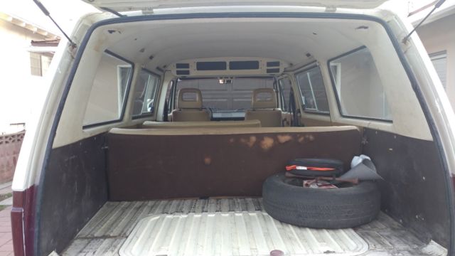 1984 Burgundy Volkswagen Bus/Vanagon Standard Passenger Van