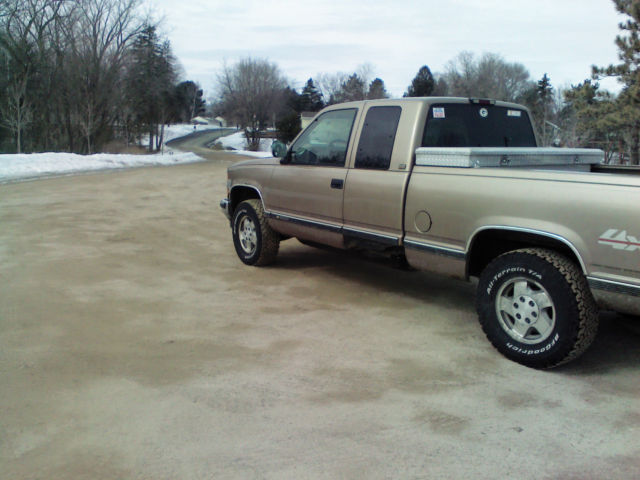 1994 TAN Chevrolet Other Pickups Extended Cab Pickup