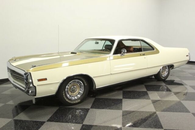 1970 White Chrysler 300-H Coupe