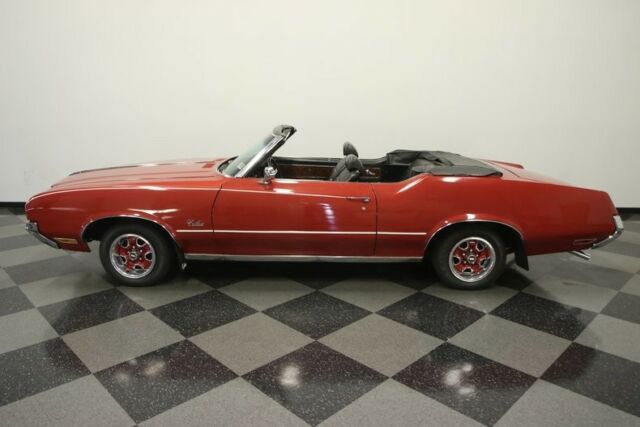 1970 Red Oldsmobile Cutlass Convertible