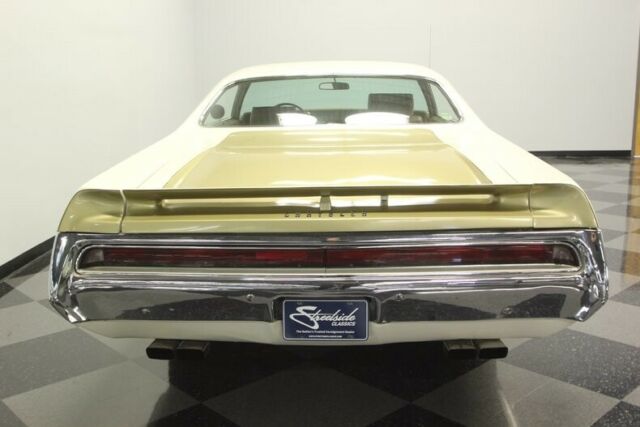1970 Gold Chrysler 300-H Hardtop