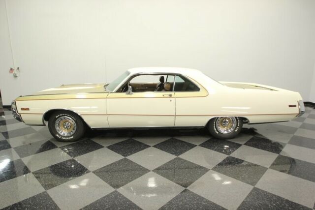 1970 Gold Chrysler 300-H Hardtop