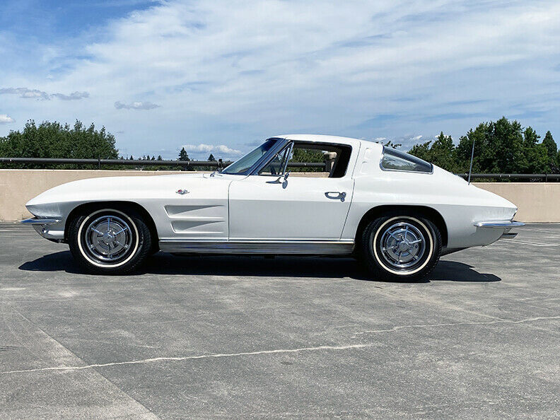 1963 Ermine White Chevrolet Corvette Coupe