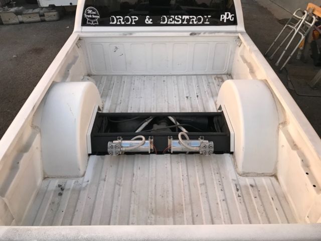 1994 White Chevrolet S-10 Extended Cab Pickup