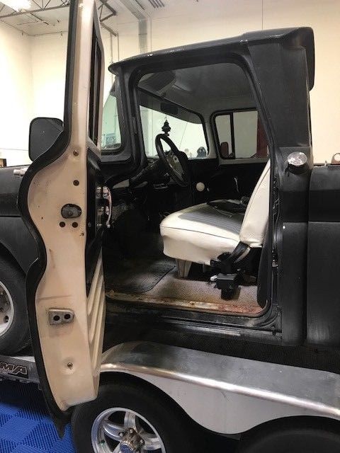 1960 Black Chevrolet C-10