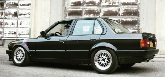 1991 Black BMW 3-Series Sedan