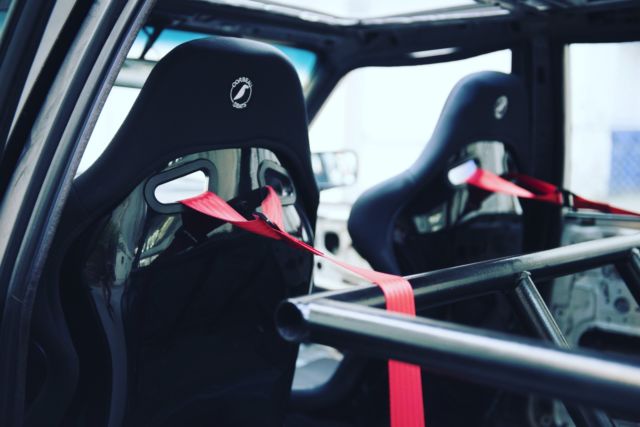 1991 Black BMW 3-Series Sedan