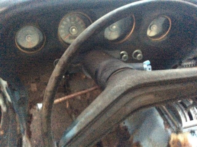 1970 White Ford Mustang Fastback