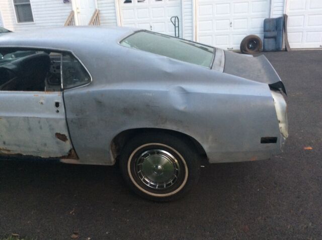 1970 White Ford Mustang Fastback
