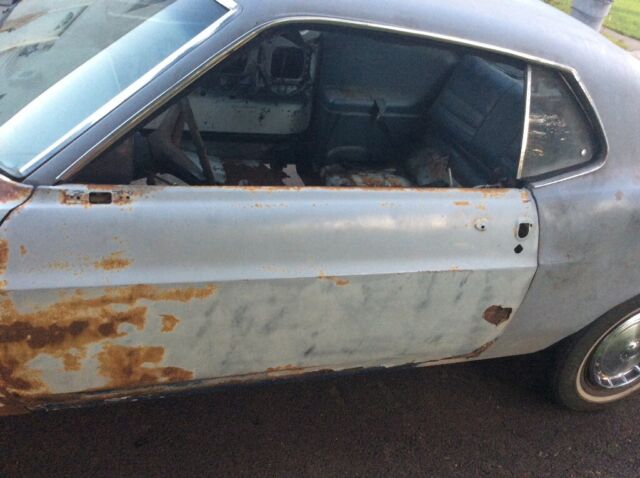 1970 White Ford Mustang Fastback