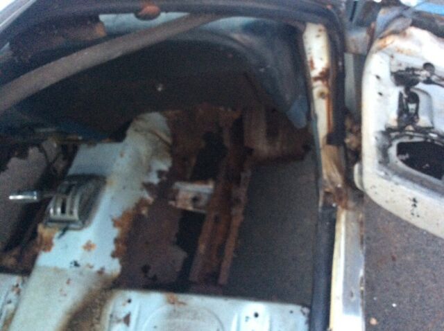 1970 White Ford Mustang Fastback