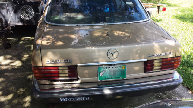 1983 Gold Mercedes-Benz 300-Series