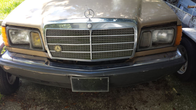 1983 Gold Mercedes-Benz 300-Series