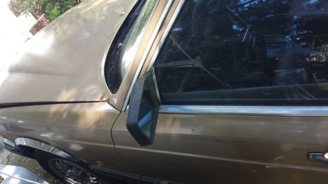 1983 Gold Mercedes-Benz 300-Series