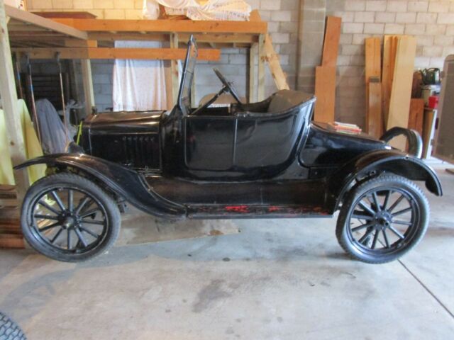 1923 Black Ford Model T Convertible