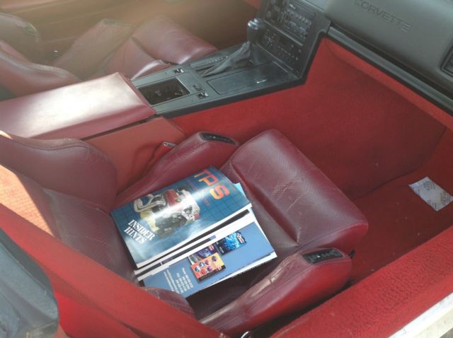 1988 White Chevrolet Corvette Coupe