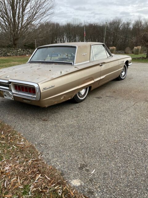 1965 Ford Thunderbird